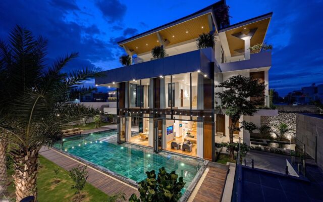 Glamorous getaway VILLA in Bien Hoa