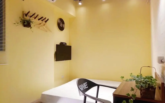 Chi House