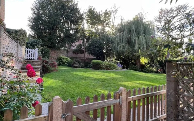 Quiet 3 Bedroom House With a Garden in Putney