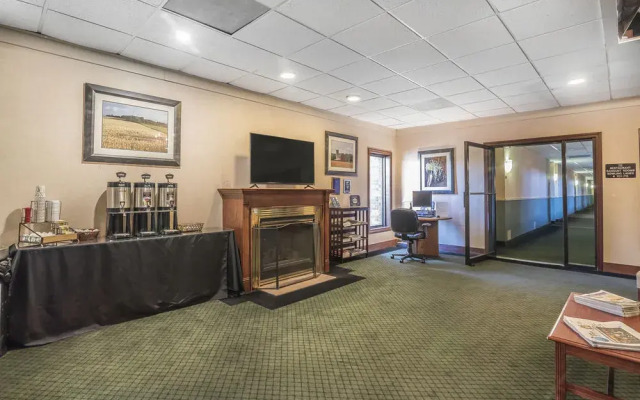 Rodeway Inn And Suites - Cobleskill