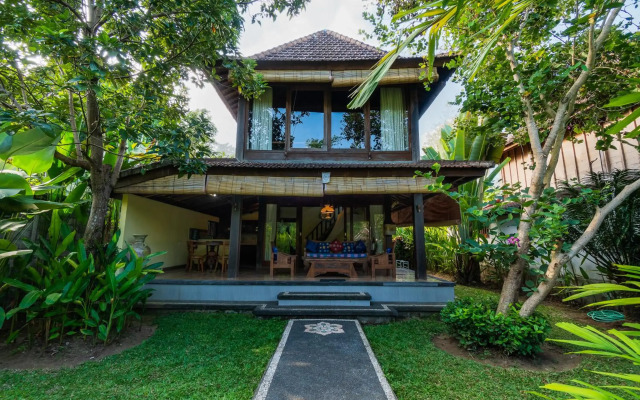 Sari Bamboo Villas