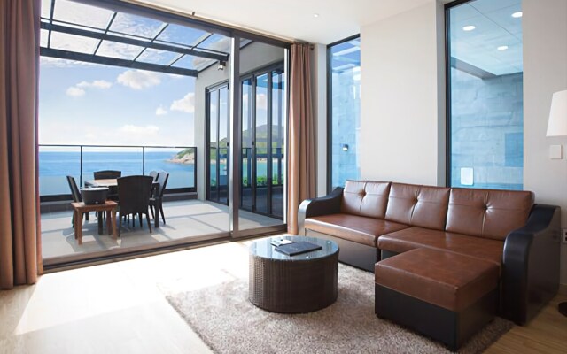 Yeosu Demare Pool Villa