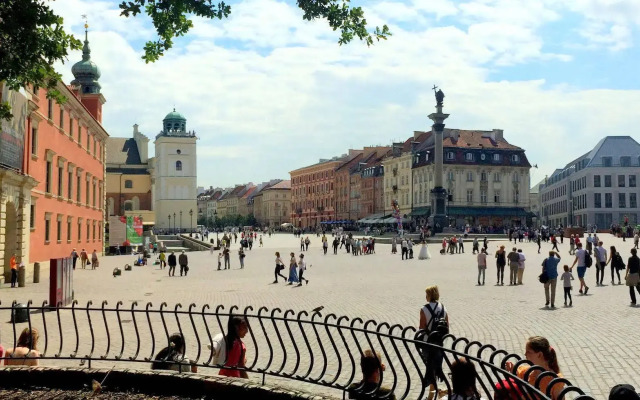 Dom Literatury Pokoje Gościnne