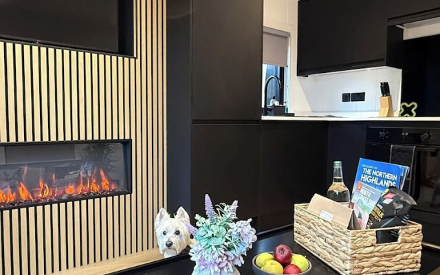 Newmore Highland Pods