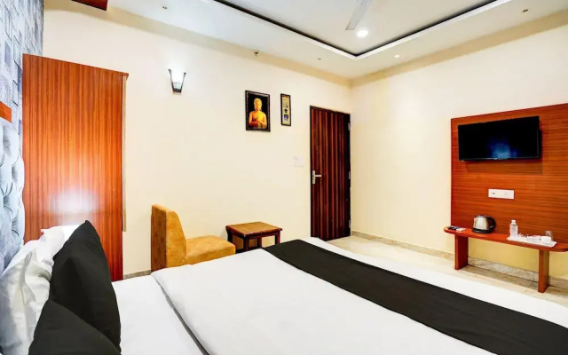 Cozy Stays Near Vishwanath Temple