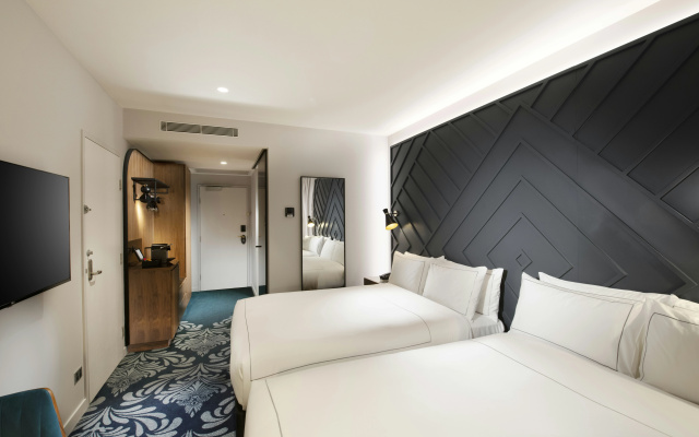 West Hotel Sydney, Curio Collection by Hilton – Guest Rooms – Sydney