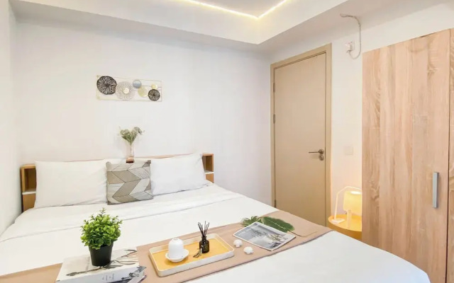 Neat Style 2Br Apartment Meikarta