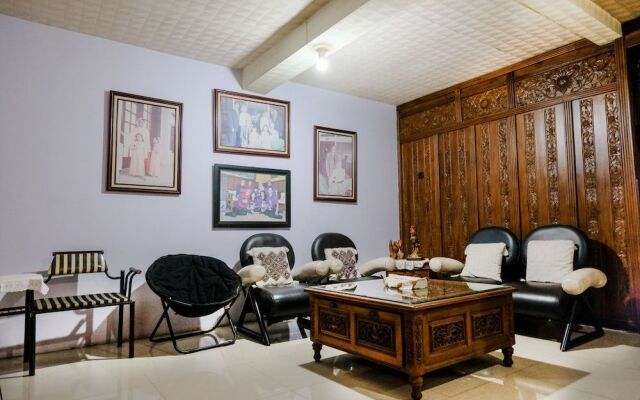 SPOT ON 2271 Nabila O Family Residence