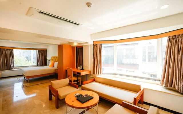 Bloom Boutique - Bandra