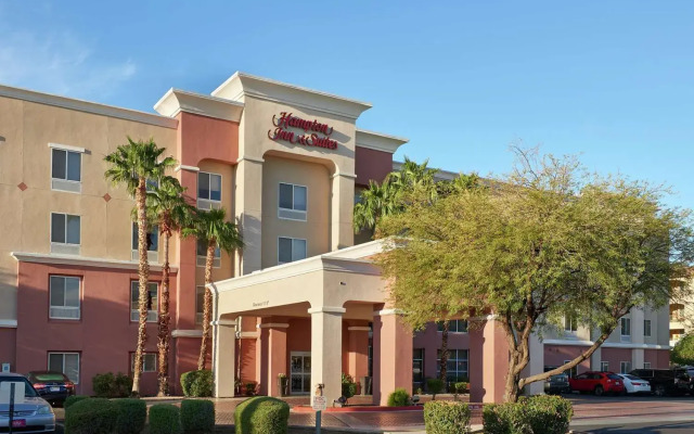 Hampton Inn & Suites Phoenix-Surprise