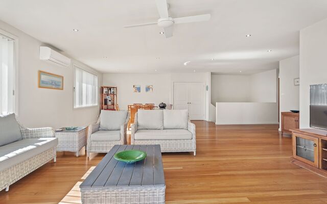 Danalene Parade, 1-25