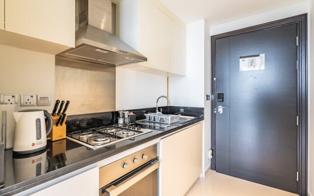 Exquisite Studio With Breathtaking Cityscape View