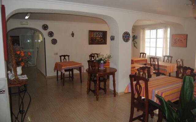 Hostal Italia