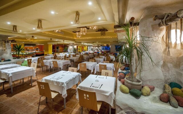 Welcome Meridiana Resort - Families and Couples Only