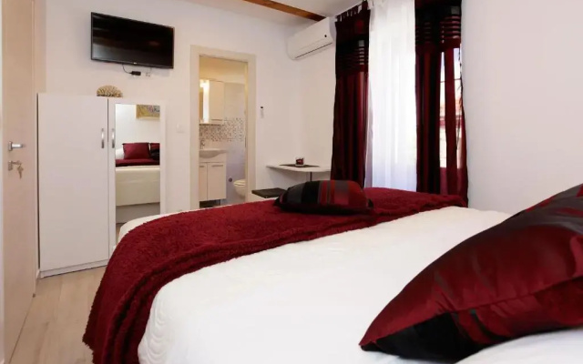 Luxory D-Rooms