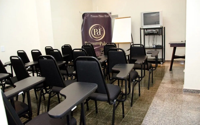 Primum Palace Hotel