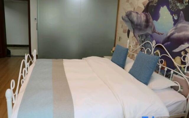 Yuejianglou Homestay (Zhangjiajie Dayong Ancient City Pedestrian Street Branch)