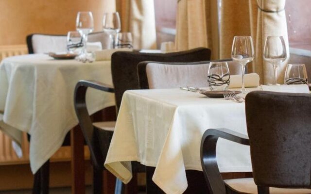 LHostellerie dAcquigny