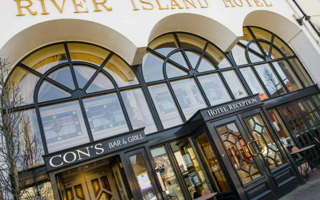 River Island Hotel