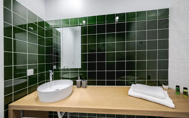 Stylish Studio Apartments-1878 House