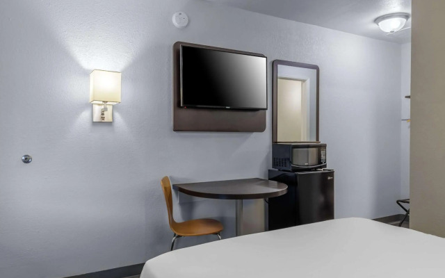 Motel 6 Elizabethtown, KY