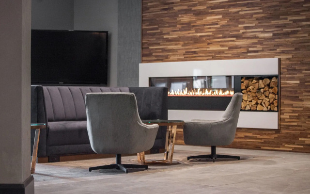 Delta Hotels by Marriott Fargo