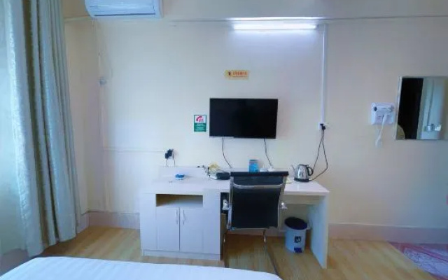 Yuelaixiang Hotel – Guest Rooms – Chongzuo