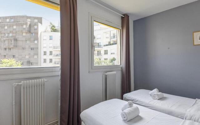 Sunny & quiet 2br near the Eiffel Tower Invalides Beaugrenelle Welkeys