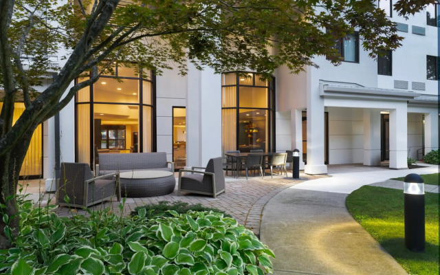 Courtyard By Marriott Danbury