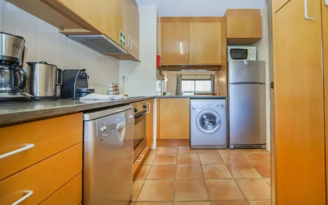 B39 - Marinapark 2 Bed Flat