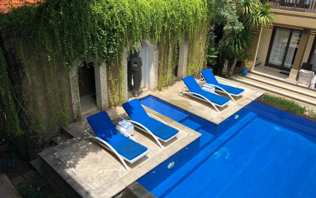 Si Doi Hotel Legian