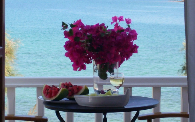 Hotel Roussos Beach