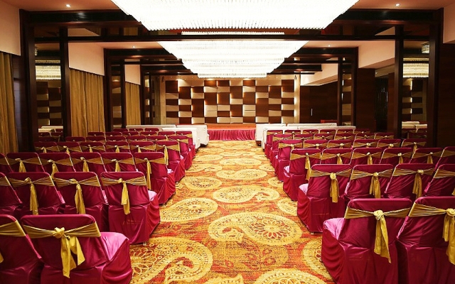 Regency Square Hotel