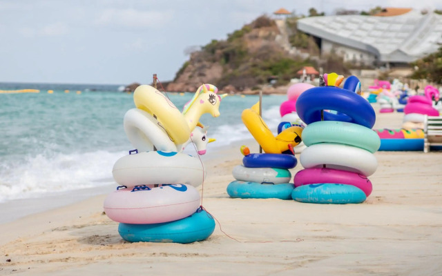 Xanadu Beach Resort