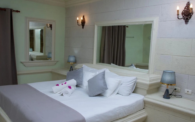 Hotel Castillo Real