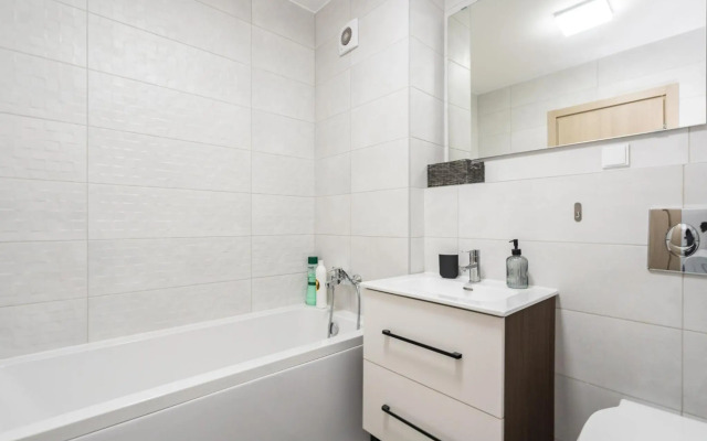 The Painter - 2R apartment in Roka Residence with underground parking