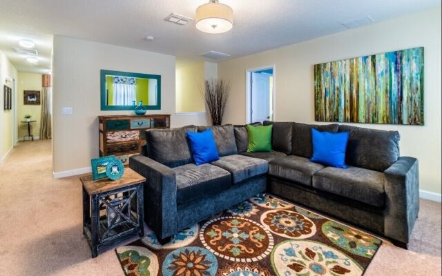 Stunning Champion's Home