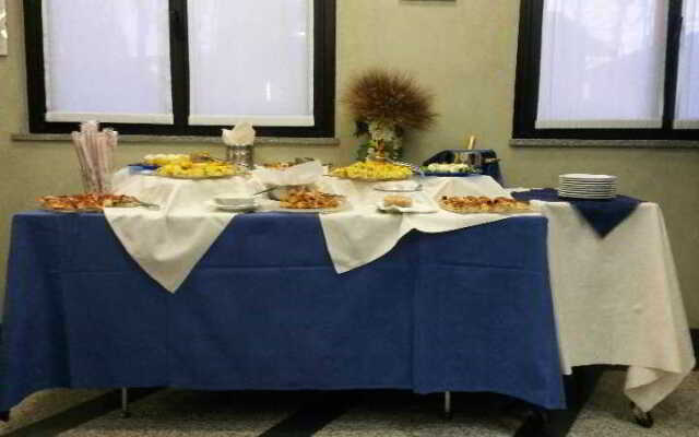 Pacific Hotel Airport