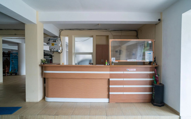 Urbanview Hotel Omah Anin Batu