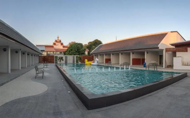 Luxe Villa