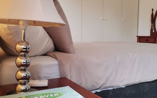 BEDFORDVIEW B&B 1 BEDROOM CLUSTERs