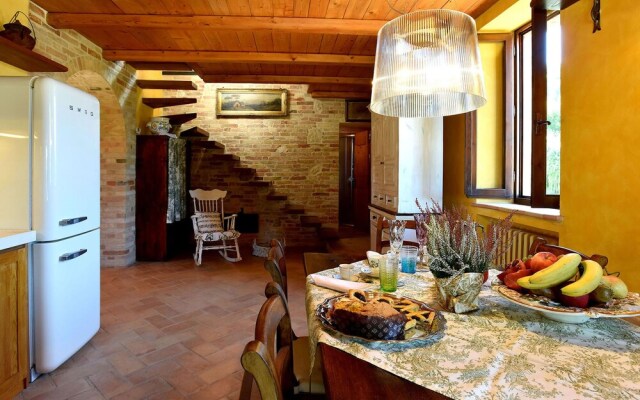 Elegant Villa in Montecosaro Italy with Hot Tub