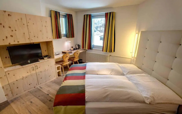 Hotel Waldhaus am See