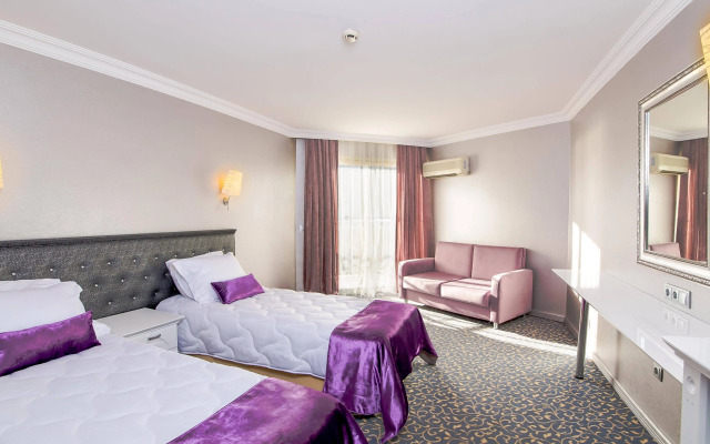 Caprice Beach Hotel