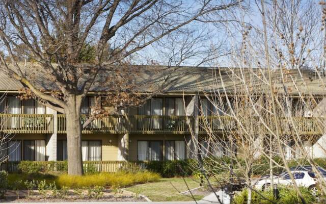 Best Western Tall Trees Motel