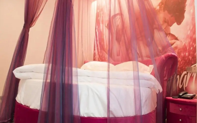 Shell Wuxi Huishan DistrictWanda Plaza Yanqiao Subway Station Hotel