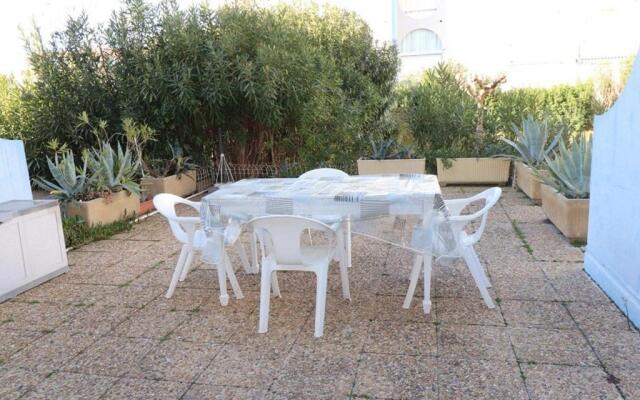 Appartement Le Grau-du-Roi, 2 pièces, 5 personnes - FR-1-307-105