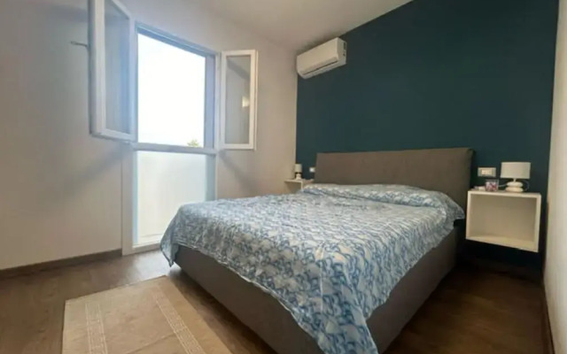 Charming Villa With Garden and Views in Albarella