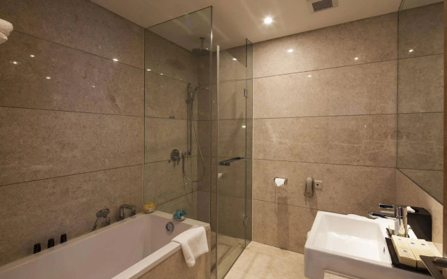 Qingdao Majesty Mansion Hotel