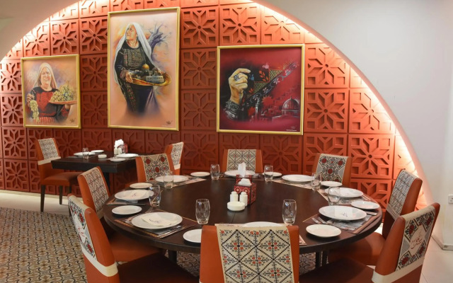 Saray Hotel